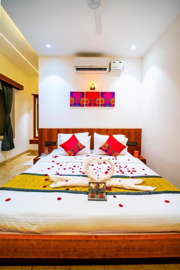 Canvasand By Eease Hospitality Hotel Nagaon  Exterior photo